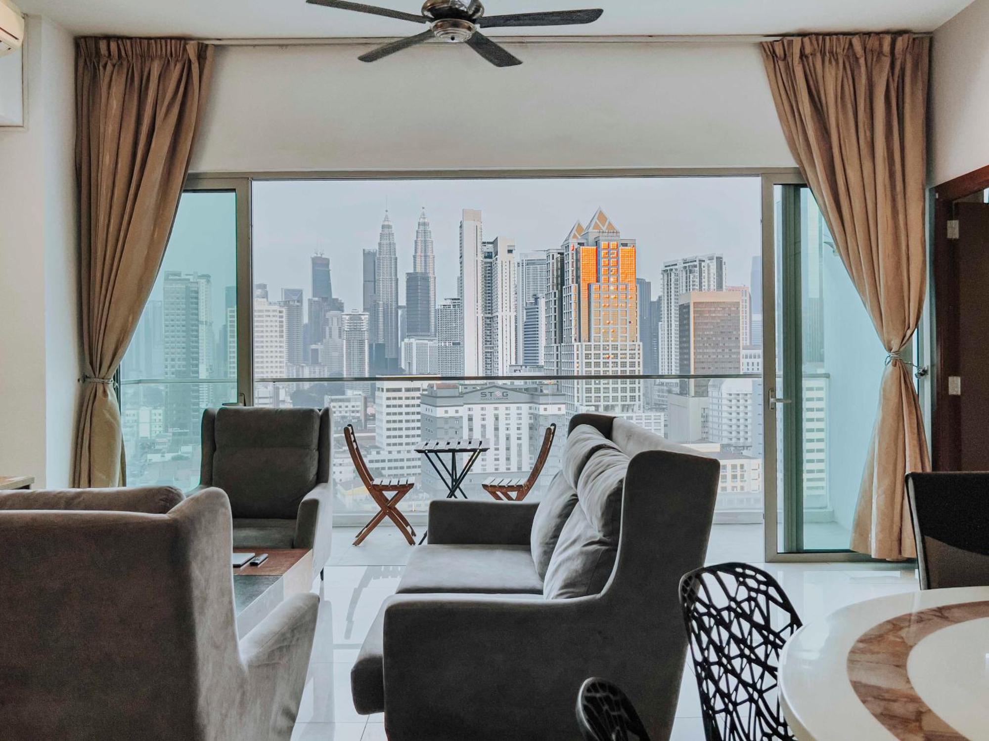 Regalia Residence The Sky Pool Suite Kuala Lumpur Quarto foto