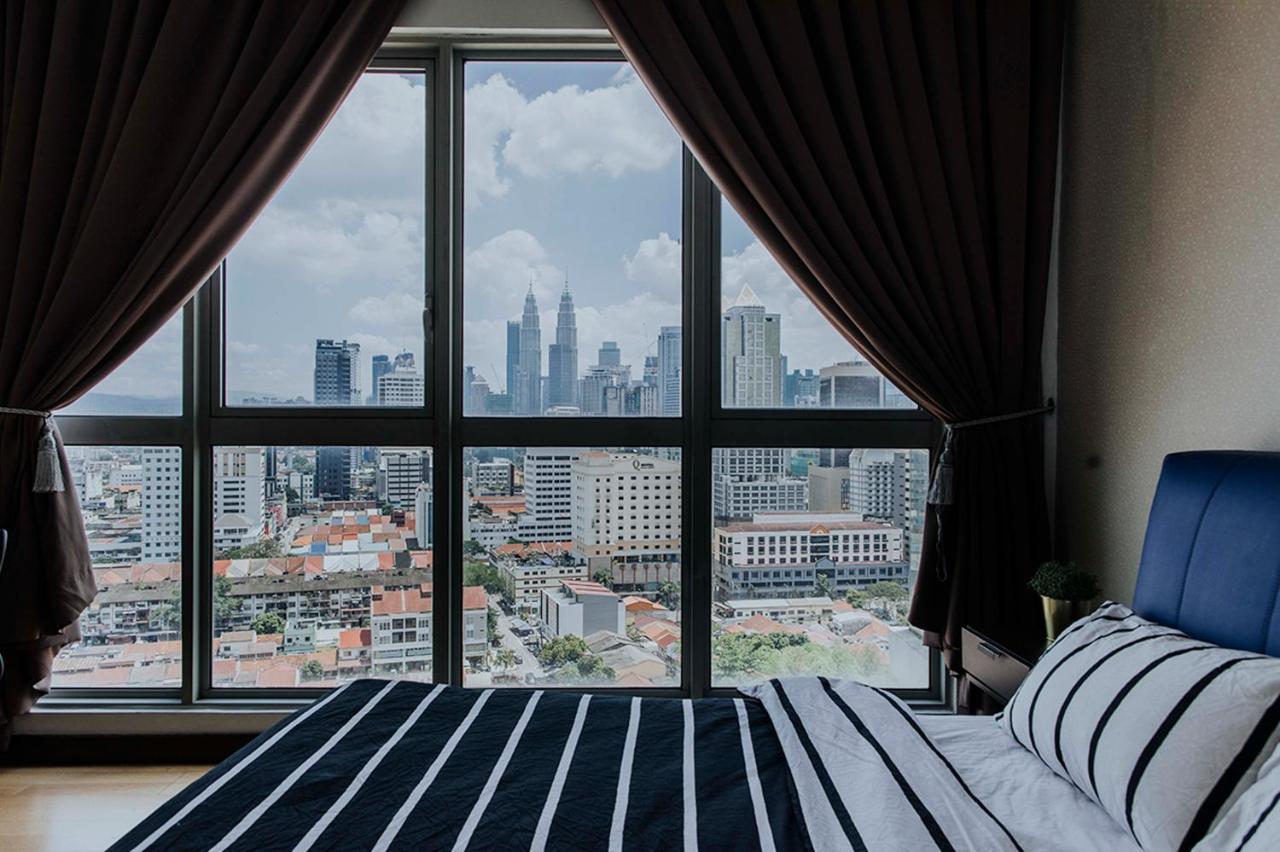 Regalia Residence The Sky Pool Suite Kuala Lumpur Exterior foto