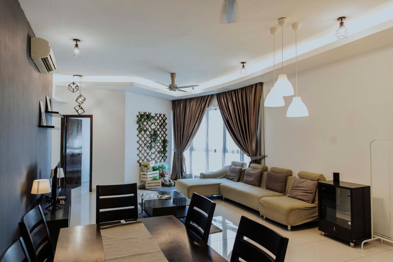 Regalia Residence The Sky Pool Suite Kuala Lumpur Exterior foto